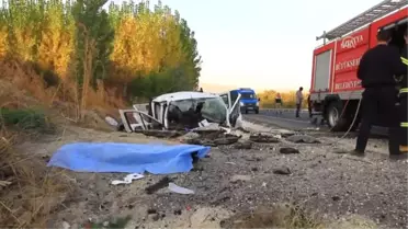 İşçileri Taşıyan Kamyonet Kaza Yaptı: 2 Ölü, 2 Yaralı