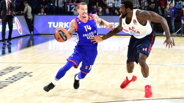 Anadolu Efes, Euroleague'in 4. Maçında CSKA Moskova'ya 80-98 Yenildi