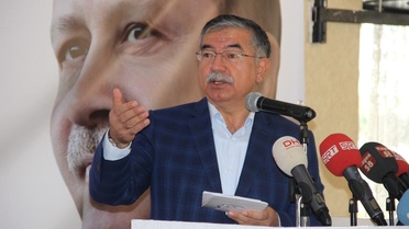 Bakan Yılmaz: 'Bizi Eleştirme Hakkı Muhalefet Partilerin Hiçbirisinin Yok'