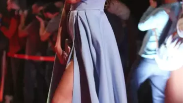 Kırmızı Halıda Yıldızlar Geçidi