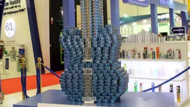 Metal Ambalajlardan Gitar' Kızılay'a Bağışlandı