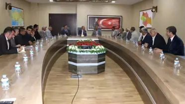 Vali Atik, Köy Muhtarları ile Bir Araya Geldi