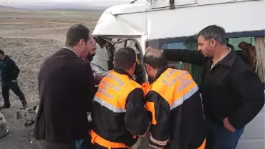 Ağrı'da Trafik Kazası: 1 Ölü, 8 Yaralandı