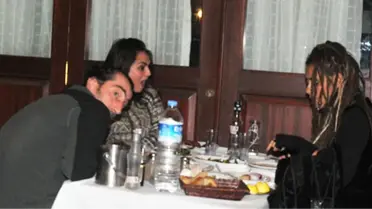 Ayna Grubunun Solisti Erhan Güleryüz Tanınmaz Halde!