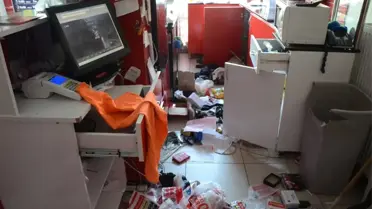 Bir Gecede 5 Dükkan Soyuldu