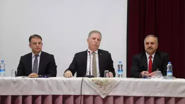 Vali Gül, Okul Müdürleri Toplantısına Katıldı