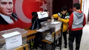 Zonguldak Okulda 'Müdürünüzden Memnun Musunuz' Oylaması