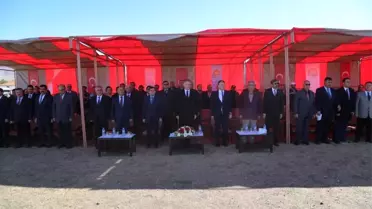 Genç Çiftçilere Damızlık Hayvan Dağıtımı Yapıldı