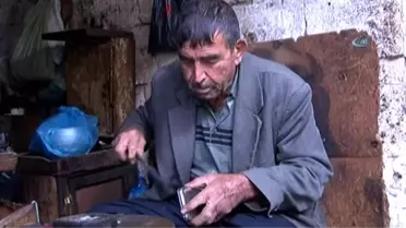 78 Yıldır Atık Yağ Tenekelerine Şekil Veriyor