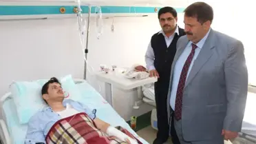 Ağrı Milli Eğitim Müdürü Turan, Kaza Geçiren Öğretmeni Ziyaret Etti