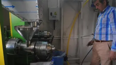 Yüksekova'da, Konteynerde Aspir Yağı Üretim Fabrikası Kuruldu