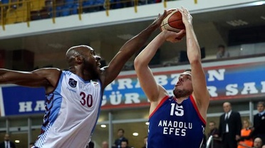 Anadolu Efes, Trabzonspor'u Uzatmalarda Devirdi