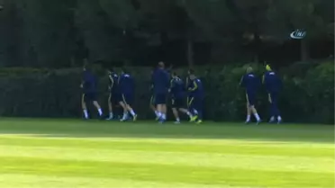 Fenerbahçe, Aykut Kocaman Yönetiminde Çalıştı