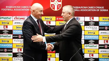 Sırbistan Futbol Federasyonu Başkanı, Milli Takımda Oynamasına İzin Vermeyen Hocayı Kovdu