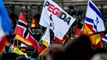 Hollanda'da İslam ve Göçmen Karşıtı Pegida'nın Cami Protestosuna Soruşturma