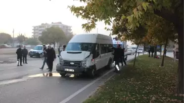 Konya'da 2 İşçi Servisi Çarpıştı: 8 Yaralı