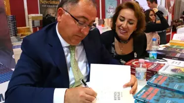 Salman'a Kitap Fuarında Büyük İlgi
