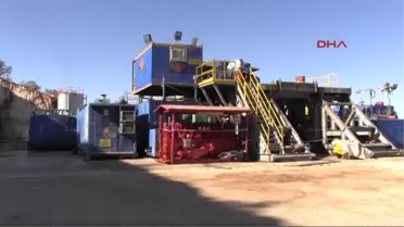 Siirt'te, 2 Bin 400 Metre Yerin Altından Günde Bin Varil Petrol Çıkarılıyor