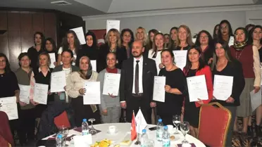 Ayto'nun Kadın Girişimci Yönetici Okulu Mezunlarını Verdi
