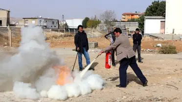 Nizip Ticaret Odası'nda Yangın Eğitimi ve Tatbikatı Yapıldı