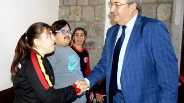 Başkan Ünver'den Başarılı Öğrencilere Tebrik Ziyareti