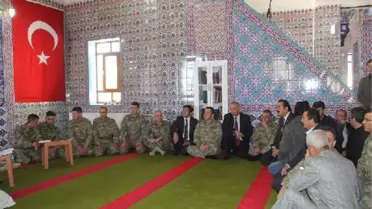 Başkale'de Şehit Jandarma Uzman Onbaşı Kemal Zeren İçin Mevlit Okutuldu