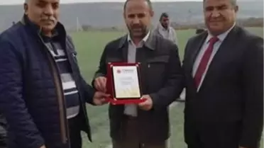 Yavuzeli Kaymakamına Spora Destek Plaketi