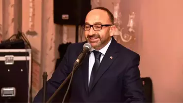 Hüseyin Üzülmez Fikir Kulübünün Gecesine Katıldı