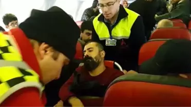 Amed Sportif Faaliyetler'in Doktoru, Bu Kez Uçakta Hayat Kurtardı