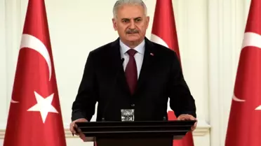 Başbakan Yıldırım, 81 İlden Gelen Öğretmenlerle Bir Araya Geldi