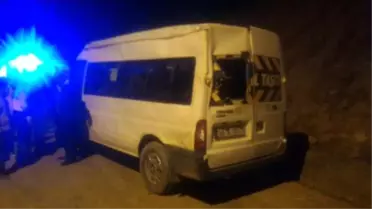 Öğrenci Servisi Şarampole Devrildi: 14'ü Öğrenci, 15 Yaralı