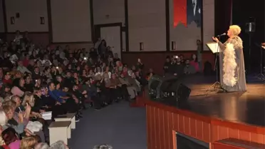 Üsküdar'da Neşe Karaböcek Rüzgarı