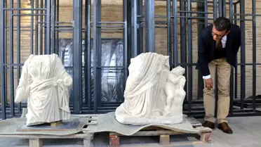 Anavarza Antik Kenti'nde Aşk Tanrısı Eros Heykeli Bulundu