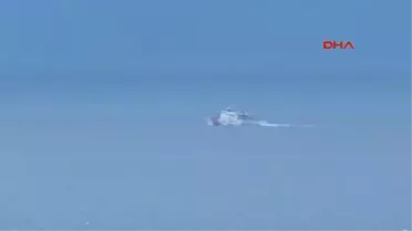 Bodrum Türk Balıkçılara Tacizde Bulunan Yunan Botuna, Türk Botu Engel Oldu