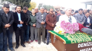 Parkta Boğazına İp Dolanan Minik Mert Gözyaşları İçinde Toprağa Verildi
