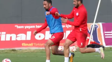 Elaziz Belediyespor'da 2 Futbolcu ile Yollar Ayrıldı