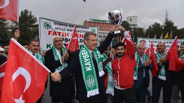 Şekerspor'un Yeni Hedefi Olimpiyatlarda Türk Bayrağını Göndere Çektirmek
