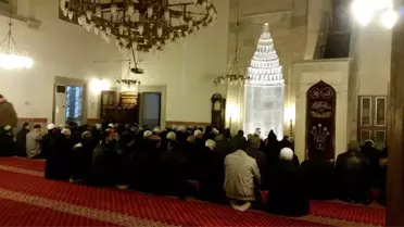 Aydın'da 1983 Gündür Sabah Namazları Hatimle Kılınıyor