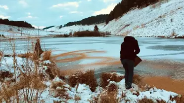 Donan Gölde Yaşayan Ördeklere Yem Desteği