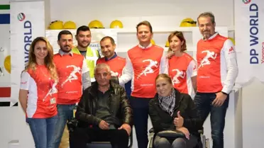 Gönüllü Koşuculardan Felçlilere Akülü Sandalye