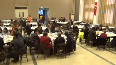 Ayvalık Belediyesi'nden Engellilere 'Sevgi' Yemeği