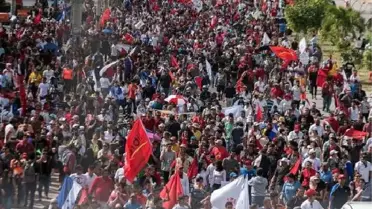 Honduras'ta Binlerce İnsan Adil Seçim Sonuçları İçin Sokaklara Çıktı