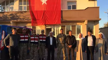 Şehit Mezarında Bakım Onarım Çalışması