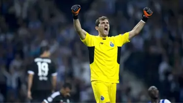 İspanyol Kaleci Casillas Devre Arasında İngiltere Yolcusu