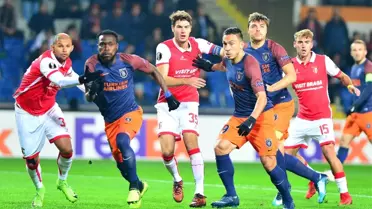İlk Yarı Başakşehir'in Üstünlüğüyle Bitti