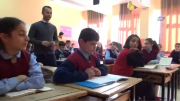 Görme Engelini Azmiyle Yeniyor