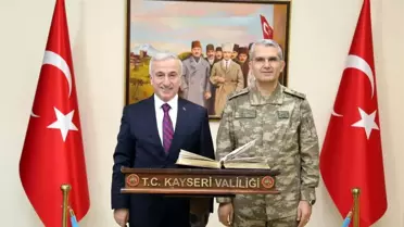4. Kolordu Komutanı Korgeneral Sivri Vali Kamçı'yı Ziyaret Etti