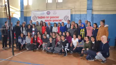 Yüksekova'da 'Sağlıklı Bir Gelecek, Sporla Gelecek' Projesi