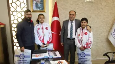 Özaltun, Beyşehir'in Şampiyon Milli Sporcularını Ağırladı