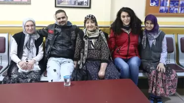 Motosikletli Gençlerden Huzurevi Ziyareti
